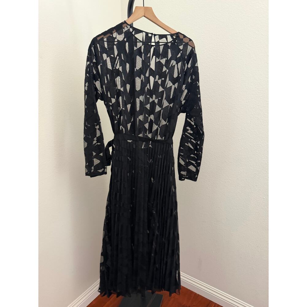 Hugo boss black long sleeve lace pleated dress size M - Picture 6 of 6